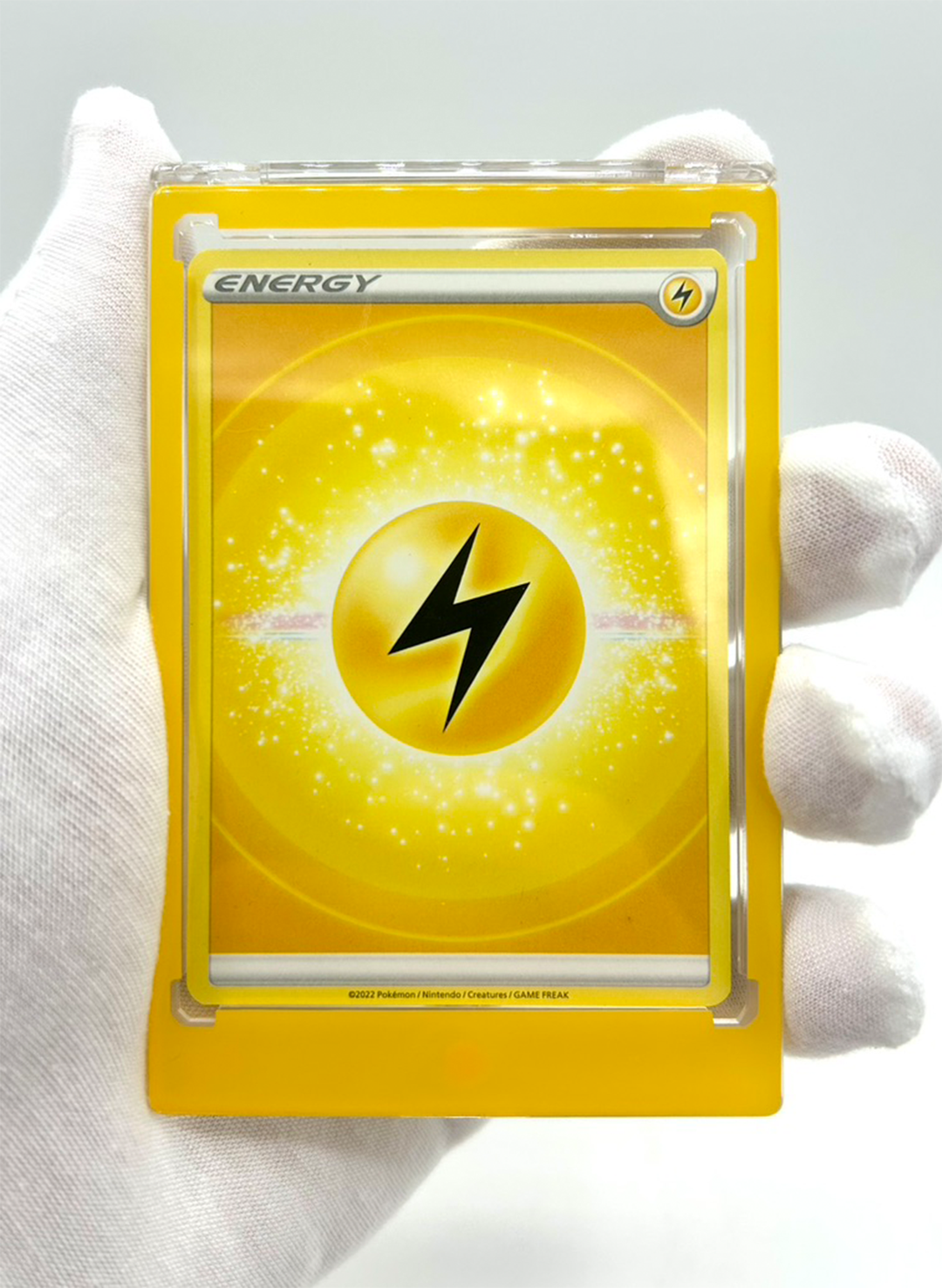 CF Yellow Border 35pt Magnetic Card Holder - One Touch for Sports & Trading Cards